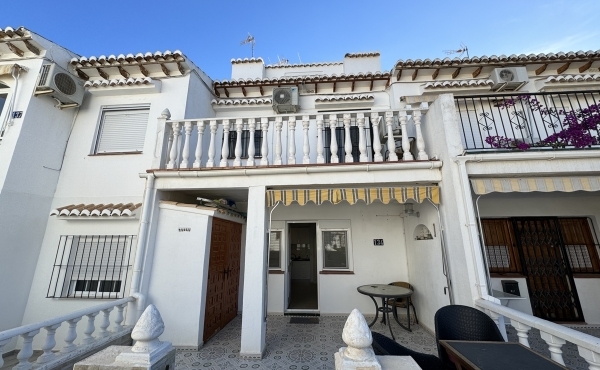 3 Bedroom 1 Bathroom Townhouse in Los Balcones